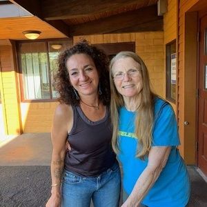 Meet your Posher, Carol